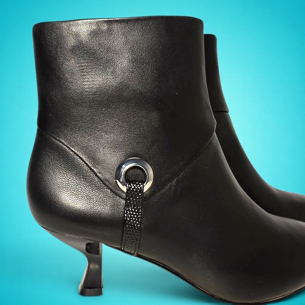 Donald Pliner Cindia black nappa leather pointed-toe kitten-heel ankle boots, 5M - Picture 6 of 10